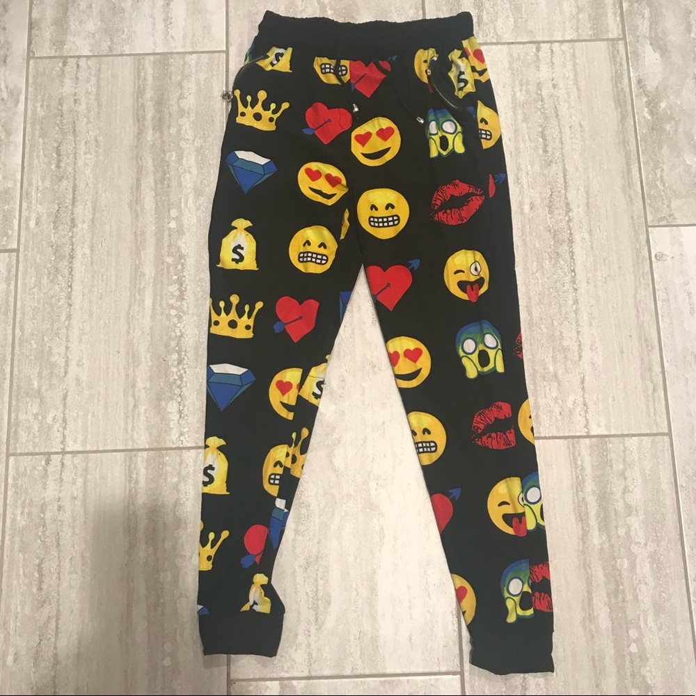 Emoji Pants! 😍😱👑💋